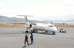 2.Bombardier Dash 8 leteckej spoločnosti Ethiopian na letisku v Lalibele