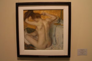 Edgar Degas: Češúca sa žena